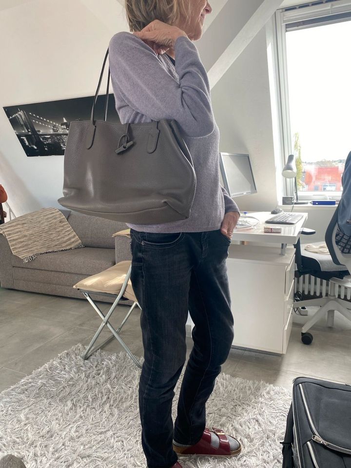 Handtasche Shopper von Longchamps grau in Stuttgart