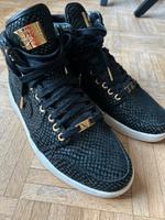Jordan 1 Pinnacle black/gold Niedersachsen - Garbsen Vorschau