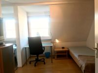 Teilmöbliertes zentrales 1-Zimmer Apartment in Stuttgart Stuttgart - Stuttgart-Süd Vorschau