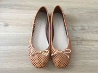 ZARA Ballerinas mit Perforatione, in Braun, Gr. 37 Nordrhein-Westfalen - Witten Vorschau