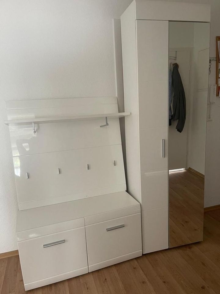 Garderobe Hochglanz weiß 3 Teilig in Heidelberg