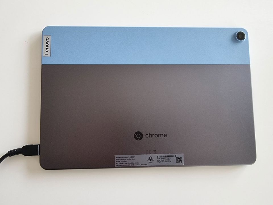 IdeaPad Duet Chromebook / Tablet CT-X636F in Hamburg