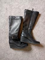 UGG Stiefel Keilabsatz Gr. 38 (37) wie neu Niedersachsen - Schortens Vorschau