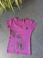 NEU Adidas Shirt Tshirt Beere magenta lila Gr.XS/S Sachsen - Kirchberg Vorschau