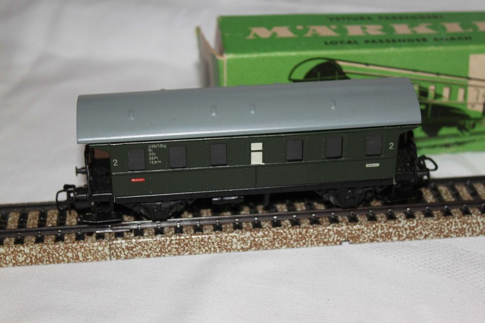 Märklin H0 4002 329/1 Personenwagen Donnerbüchse grün DB mit OVP in Hamburg