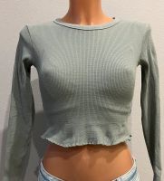 Pull&Bear Langarmshirt Cropptop XS S Salbeigrün Sachsen-Anhalt - Blankenburg (Harz) Vorschau