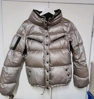 Damen Winterjacke in gr. S zu verkaufen. Niedersachsen - Nordhorn Vorschau