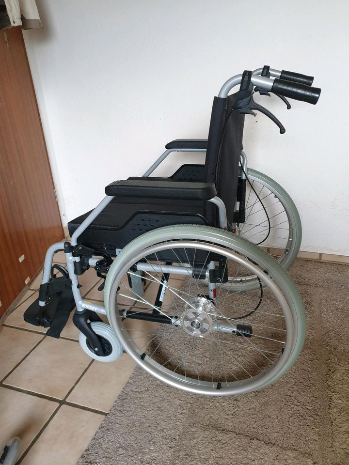 *NEU* Rollstuhl Meyra Budget, SB 48 cm, Trommelbremse, faltbar in Hattingen