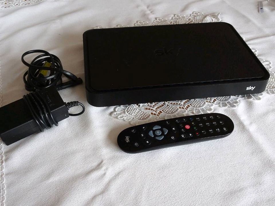 Sky Q Kabel Receiver ESd-160c 1TB Festplatte in Pfullendorf