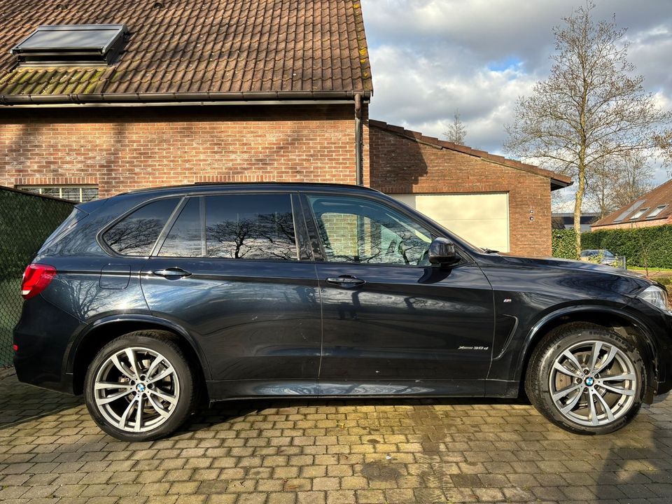 BMW X5 M Paket - Baujahr 2018 - 2. Hand in Offenbach