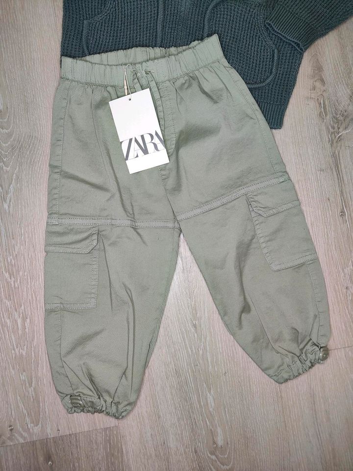 Süßes Zara Set aus Cargo Hose und Strickjacke Gr. 86 92 in Wiesbaden