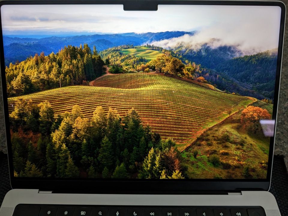 Tausche MacBook pro 14 Zoll m1pro gegen MacBook air m3 schwarz in Köln