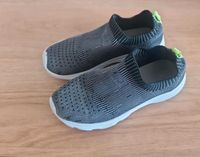 Sneaker Schlupf Schuhe Gr. 28 Sachsen-Anhalt - Hermsdorf Vorschau