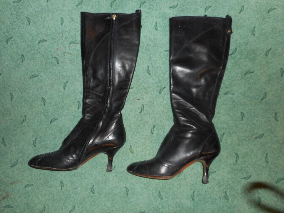 Stiefel, Designerstiefel schwarz von Louis Vuitton 38 in Aidlingen