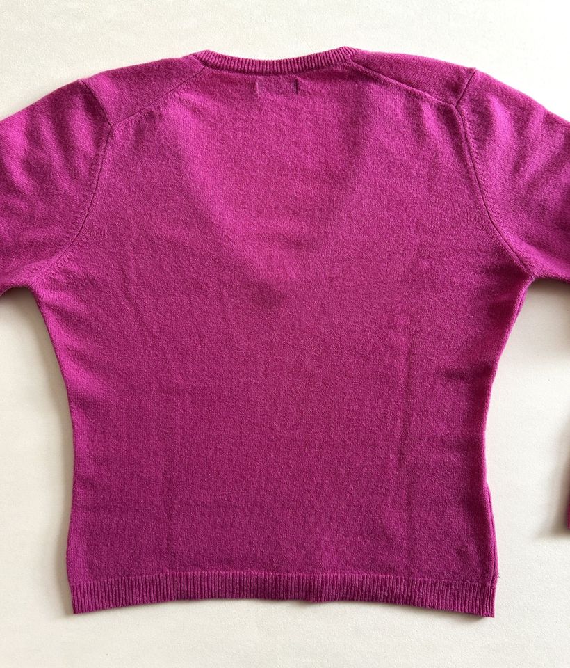 V-Pullover in Pink, Größe 36, reine Wolle, Kurz-Pulli in München