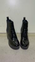 Stiefeletten mit Plateau Absatz Größe 38 Rheinland-Pfalz - Montabaur Vorschau