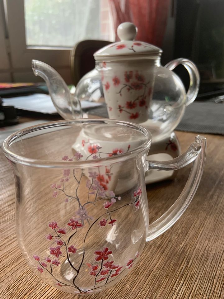 Glas Teekanne mit Stöfchen und Glas Teetasse Cherry Blossom in  Nordrhein-Westfalen - Ratingen | eBay Kleinanzeigen ist jetzt Kleinanzeigen