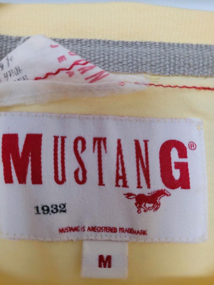 Tshirt Mustang in Dallgow
