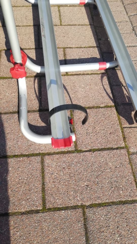 Neuwertiger Radträger Carry Bike Plus, in Kämpfelbach
