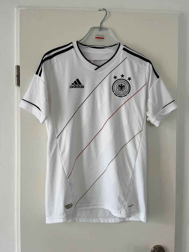 Fußball Trikot Adidas 3 Sterne in Krefeld
