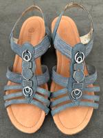 Riemchen Sandalen von Remonte Gr. 40 blau Sommerschuh Nordrhein-Westfalen - Unna Vorschau