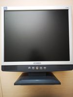 Monitor 17 Zoll, Hyundai Modell L72D, silberner Rahmen, gebraucht Baden-Württemberg - Hohenstein Vorschau