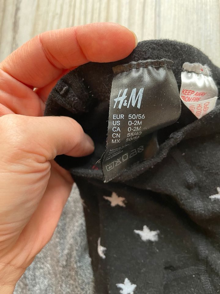 Strumpfhosen H&M 50/56 unisex grau schwarz Sterne in Neukirchen-Vluyn
