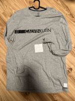 Calvin Klein Sweater Shirt grau XL neu Niedersachsen - Elze Vorschau