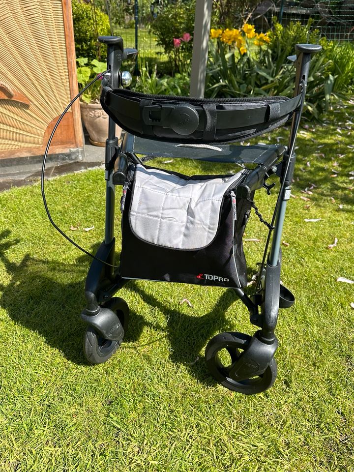 Rollator Tropo Troja 2G Vollgummireifen, Tasche, Rückengurt in Kiel