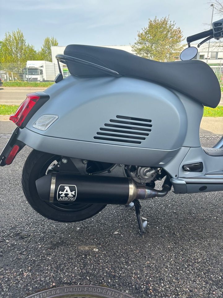 Vespa Gts 300 hpe in Ostfildern