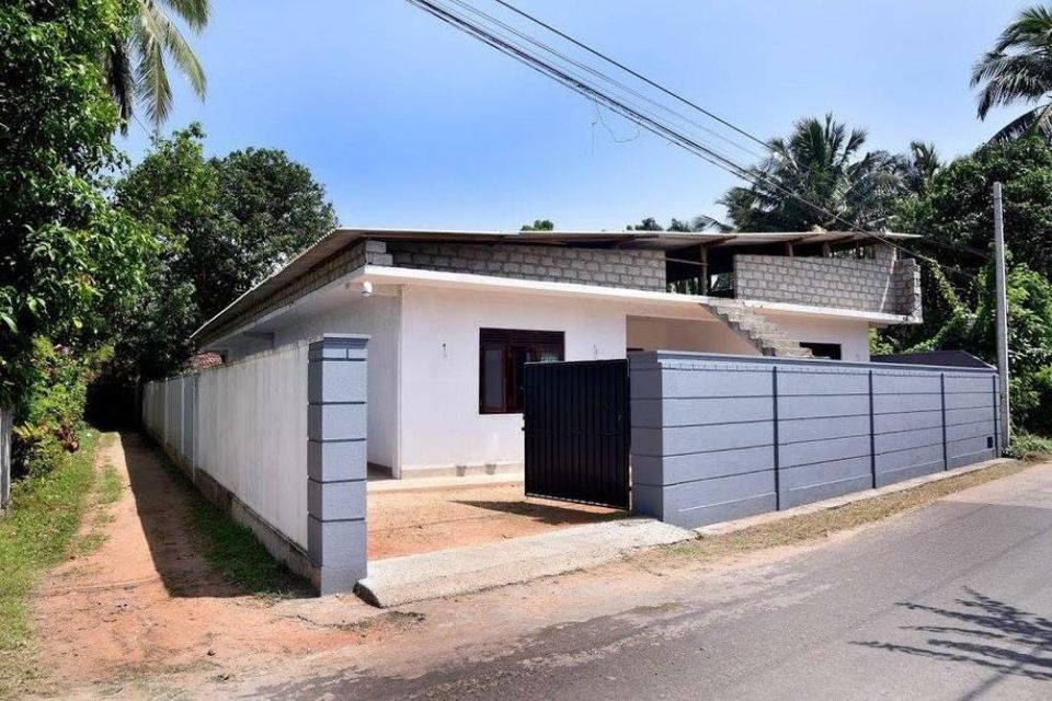Ferienhaus in  Sri Lanka zu verkaufen in Beuren