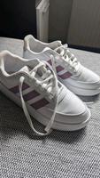 Adidas Sneaker- Schuhe Damen, Größe 40, wie neu Niedersachsen - Wustrow (Wendland) Vorschau