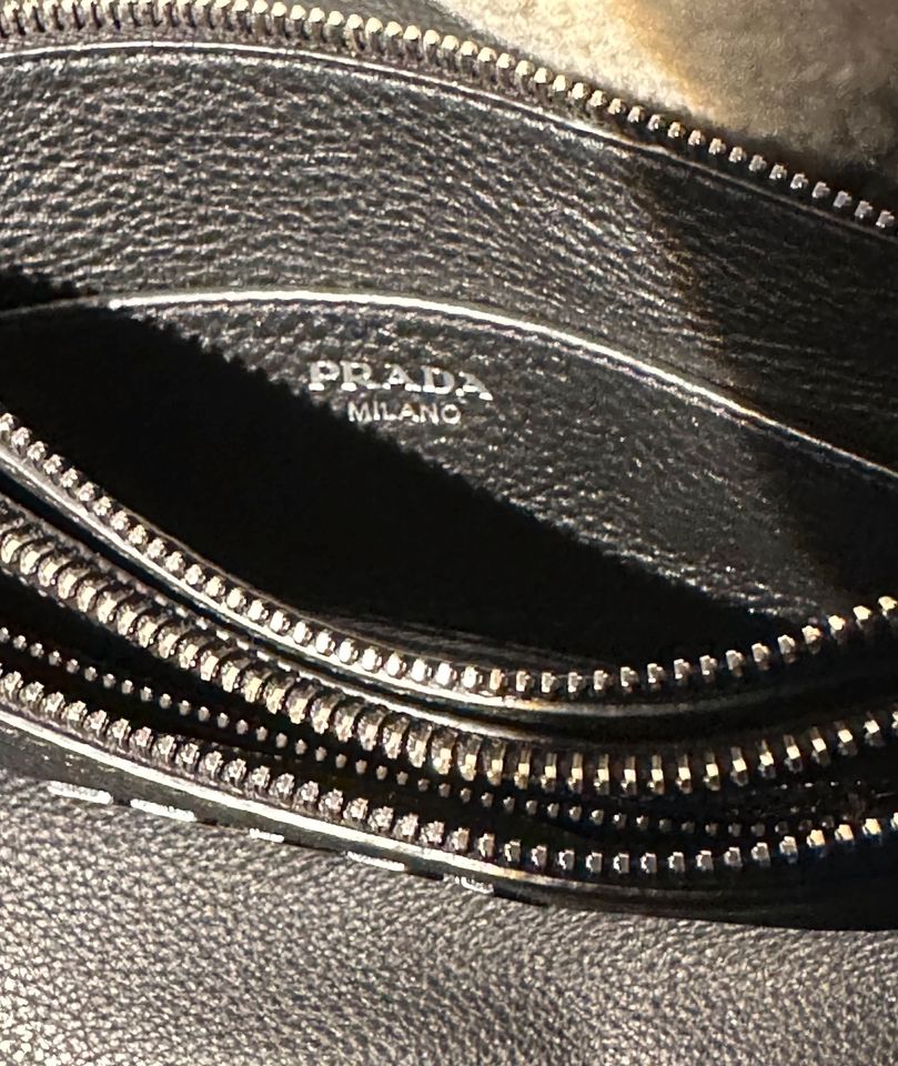 PRADA Damen Leather Tasche Bandoliera VITELLO PHENIX in Kelkheim