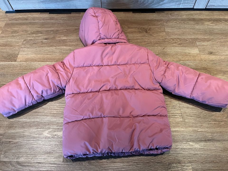 Mädchen Winterjacke Jacke H&M Größe 110/116 in Moormerland