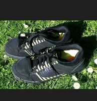 Heelys Größe 40,5 schwarz gelb Nordrhein-Westfalen - Mülheim (Ruhr) Vorschau