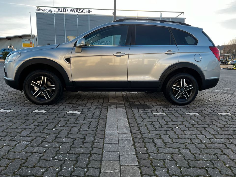 Chevrolet Captiva 4WD 7 Sitzer 2,0d in Garbsen