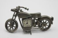 MZ Rina Oldtimer Miniatur Motorrad Quartz Uhr 11cm Niedersachsen - Wolfsburg Vorschau