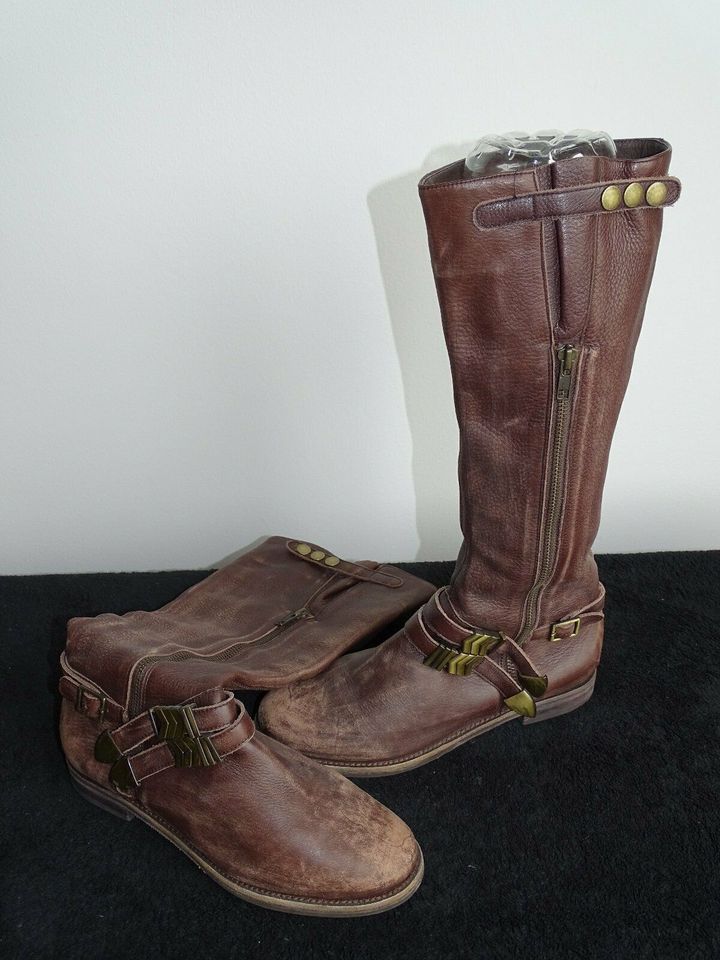 Buffalo London Stiefel Vintage braun gold neuwertig 39 Boots in Berlin