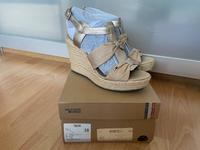 Tommy Hilfiger Wedges Gr. 38, Keilsandalen, Sandalen, Keilabsatz Essen - Essen-Werden Vorschau
