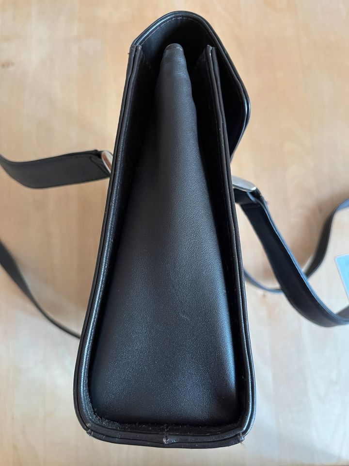 MAESTRO Handtasche braun Tasche Leder Bag neuwertig in Paderborn