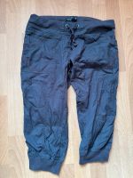 Grau Stoffhose 3/4 lang M Hannover - Mitte Vorschau