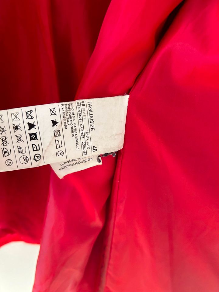 Benetton Dufflecoat Mantel Jacke rot in Essen