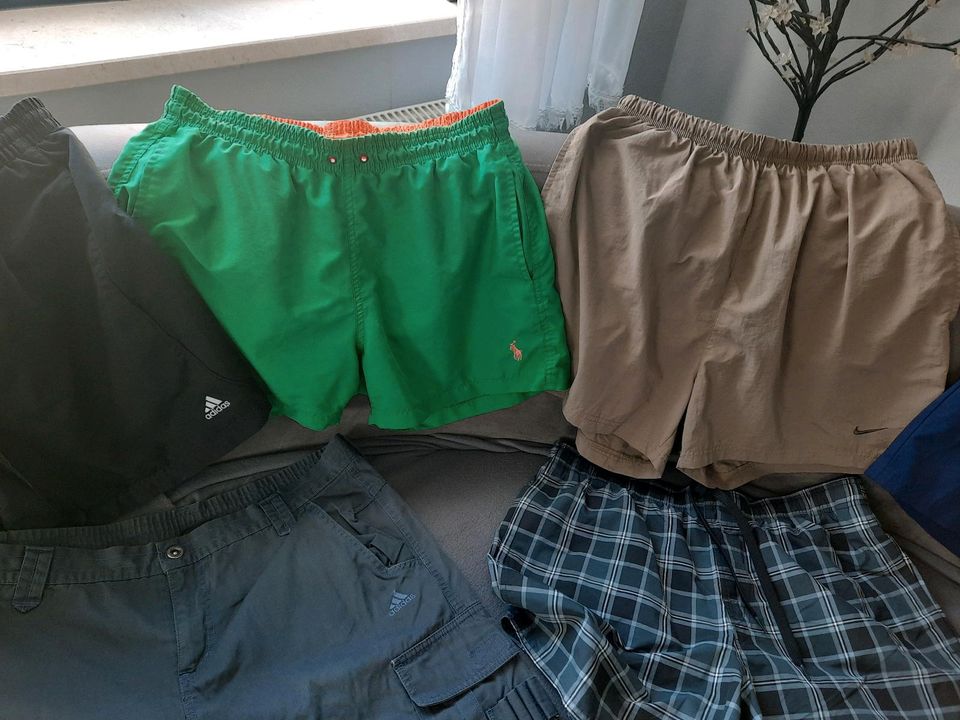 Adidas nike shorts g.l je 10€ in Simmern