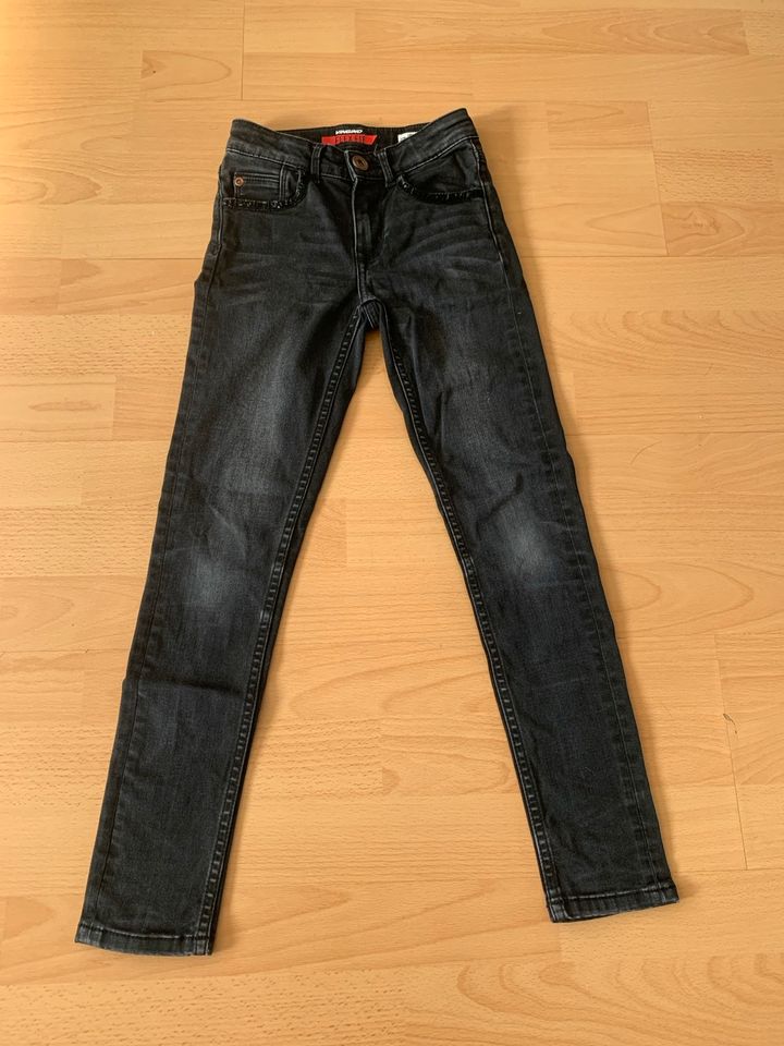 Vingino Jeans Mädchen Gr. 128/134 Flex Fit in Göttingen