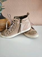 Schuhe Sneakers Guess gr 38 Hessen - Niddatal Vorschau
