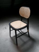 Eleganter Stuhl aus Holz mit Wiener Geflecht München - Schwabing-Freimann Vorschau