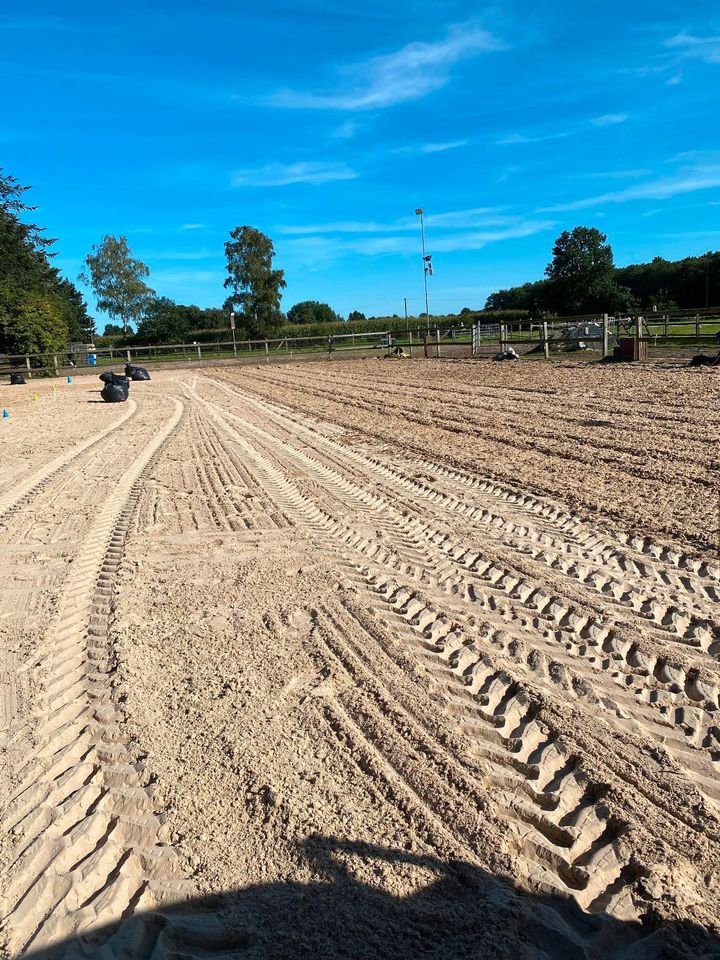 Aufarbeitung von Reitplatz Reithalle Füllstoffe: Jute, Vlies,.. in Espelkamp