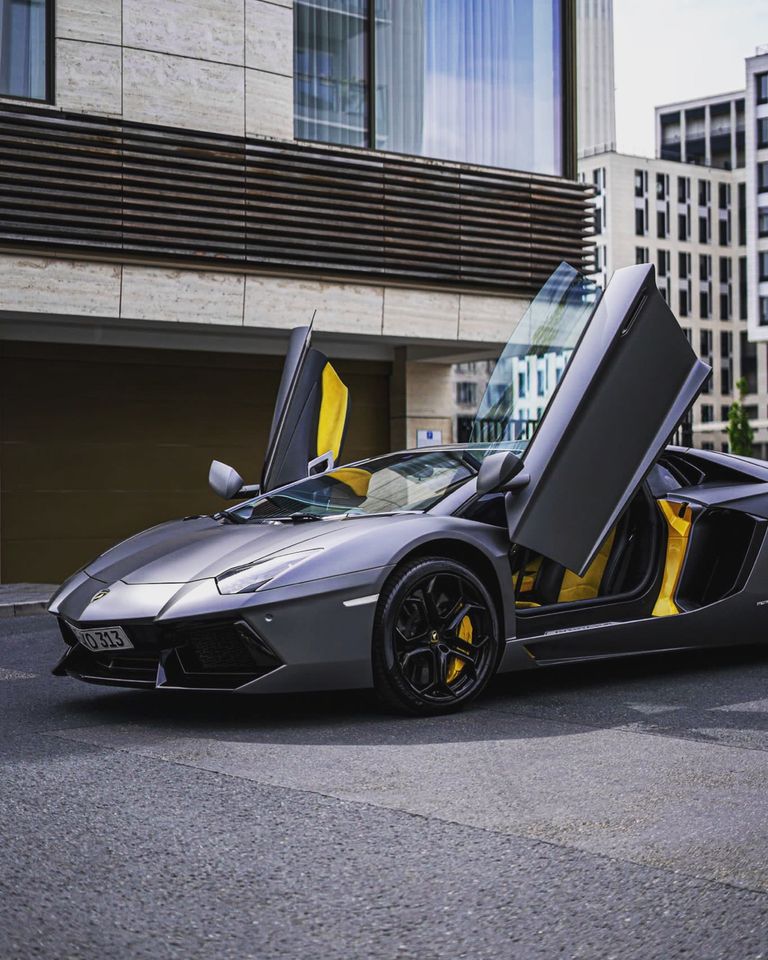 MIETEN - Lamborghini Aventador mieten - Sportwagen in Frankfurt am Main