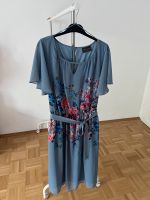 hellblaues Fit and Flare Kleid mit Blumenprint 40 NEU Frankfurt am Main - Nordend Vorschau