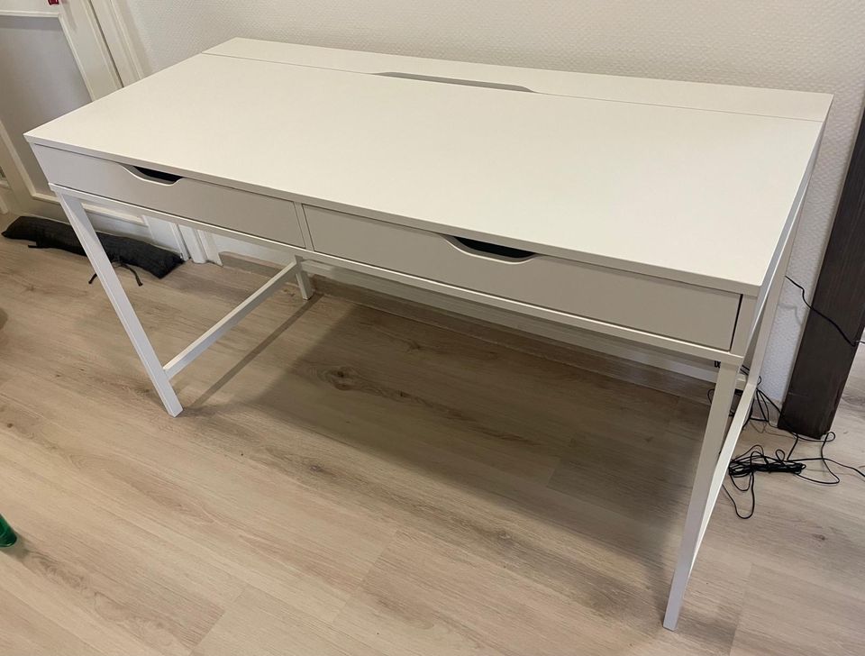 Ikea Schreibtisch Alex 132x58cm in Finsterwalde